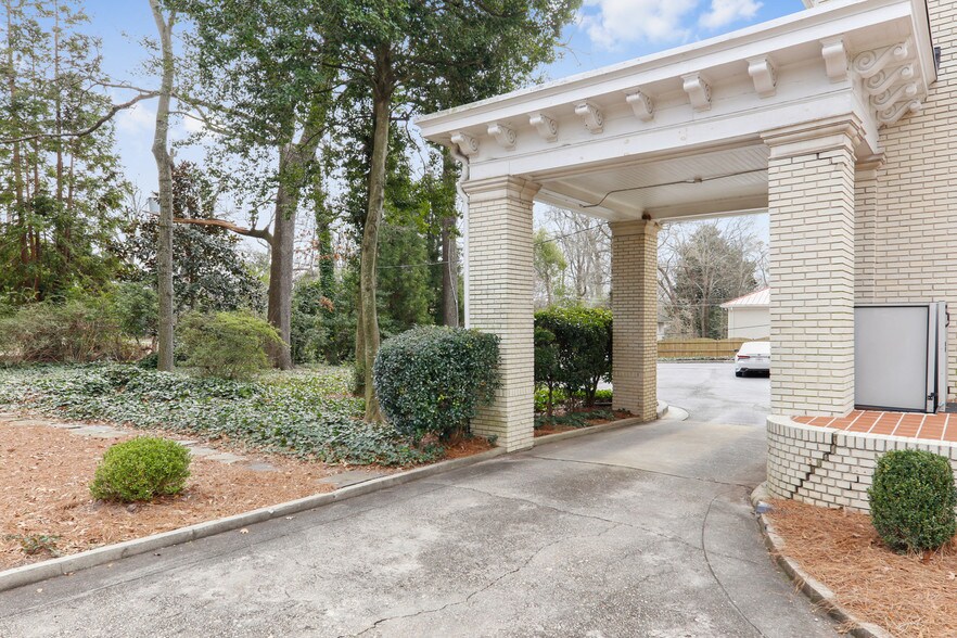 More Photos Of 1189 S Ponce de Leon Ave NE, Atlanta Office For Sale