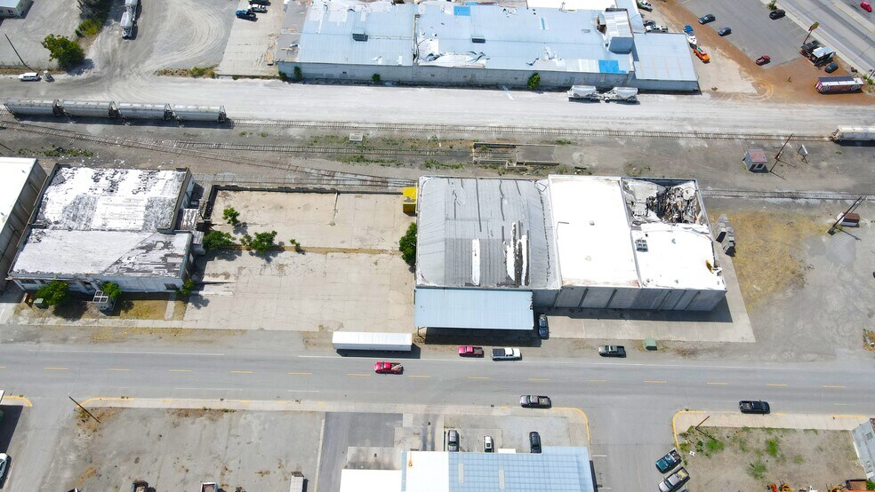 More Photos Of 602 Apple Way Ave, Oroville Warehouse For Sale
