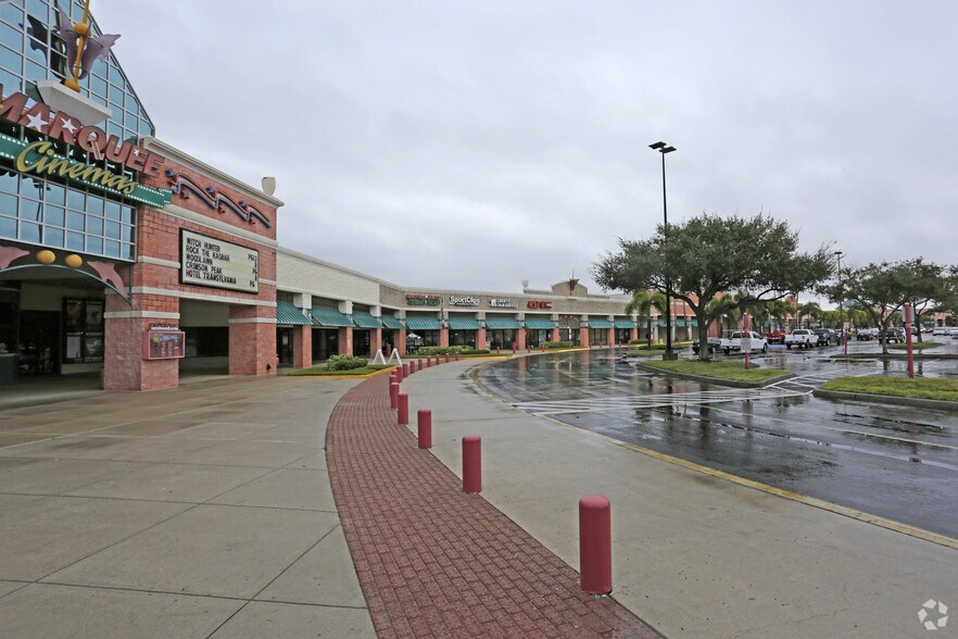 More Photos Of 2301 Del Prado Blvd S, Cape Coral General Retail For Lease