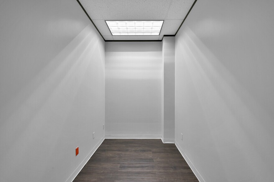 More Photos Of 25307 I-45, Spring Medical For Lease