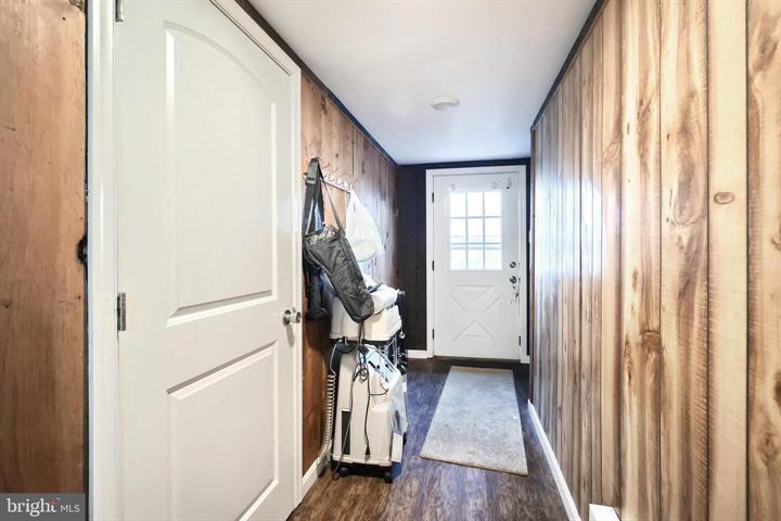 More Photos Of 1678 Prayer Mission Rd, Windsor Light Manufacturing For Sale