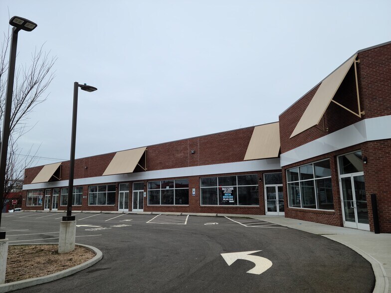 More Photos Of 937 State St, Bridgeport Storefront For Lease