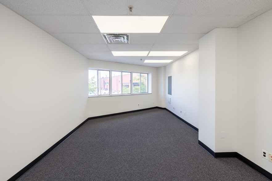 More Photos Of 154-09 146th Ave, Jamaica Warehouse For Lease