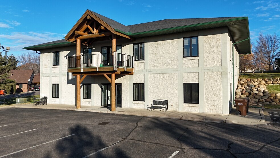 Primary Photo Of 689 Medina St N, Loretto Office For Lease