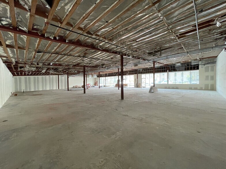 More Photos Of 883 S Atlantic Blvd, Monterey Park Storefront Retail Office For Lease