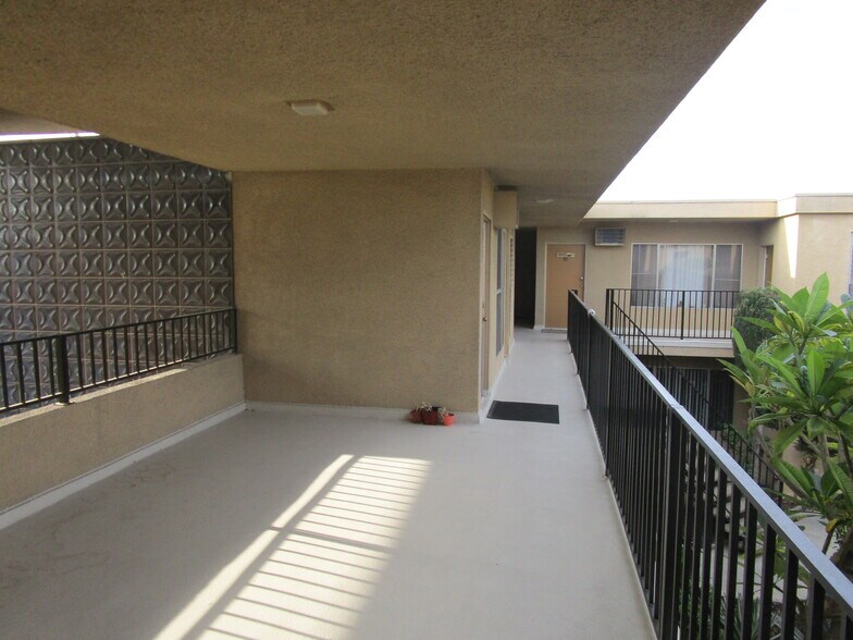 More Photos Of 7117 Rugby Ave, Huntington Park Apartments For Sale