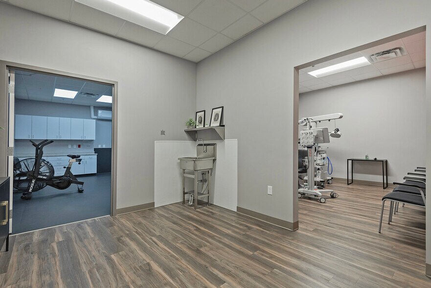 More Photos Of 320 W River Park Dr, Provo Medical For Sale