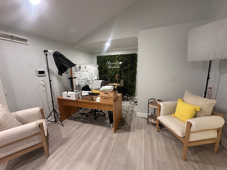 More Photos Of 1308 W Poinsett St, Greer General Retail For Sale