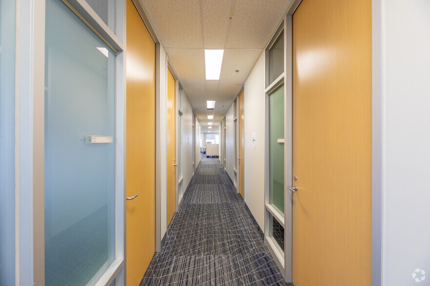 More Photos Of 625 Cochrane Dr, Markham Office For Lease