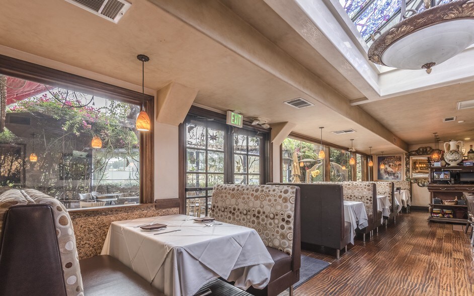 More Photos Of 451 Silver Lake Blvd, Los Angeles Restaurant For Sale