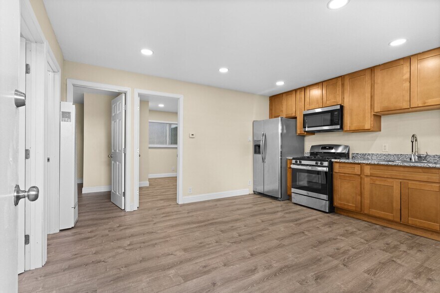 More Photos Of 1630 35th Ave, Oakland Apartments For Sale