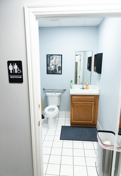 More Photos Of 3707 W Market St, Greensboro Office For Sale