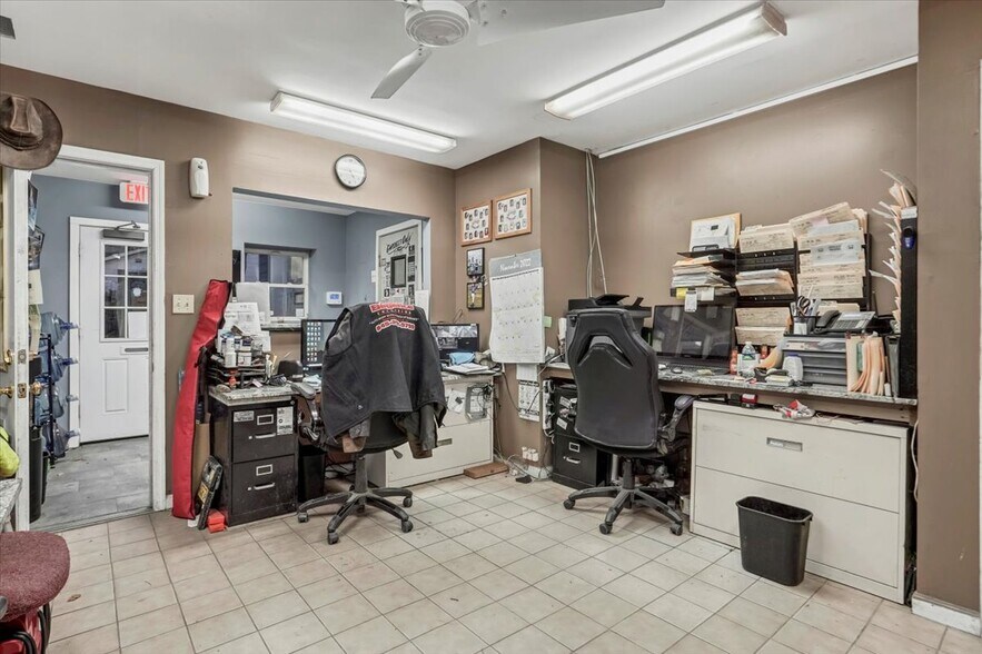 More Photos Of 3 Marlorville Rd, Wappingers Falls Auto Repair For Sale