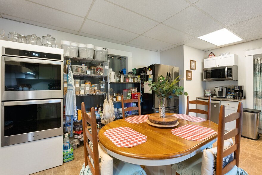 More Photos Of 207 W 2nd Ave, Easley Hospitality For Sale