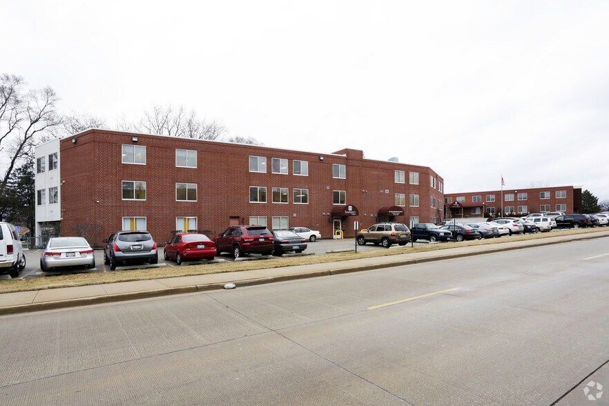 More Photos Of 4600 Frontage Rd, Hillside Skilled Nursing Facility For Lease