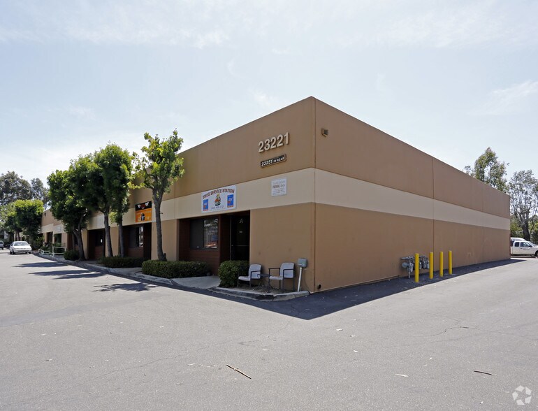 More Photos Of 23221 Peralta Dr, Laguna Hills Light Manufacturing For Lease