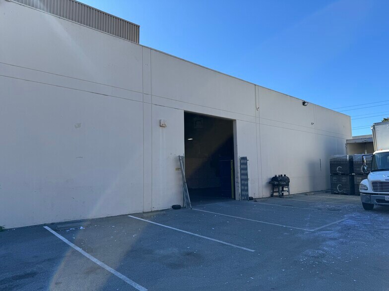 More Photos Of 350 Hatch Dr, Foster City Warehouse For Sale