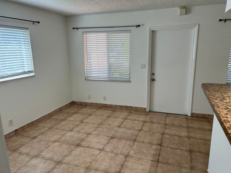 More Photos Of 1111 SW 4th St, Fort Lauderdale Apartments For Sale