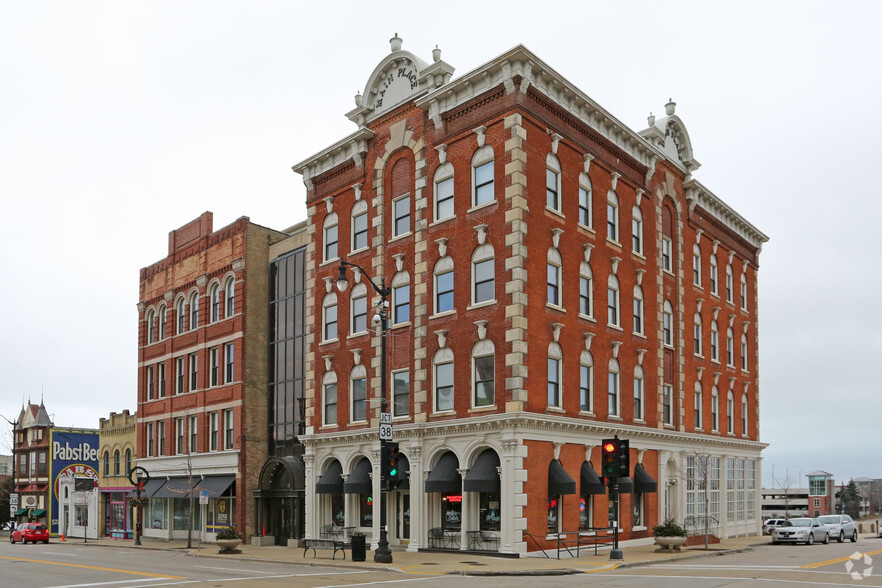 Primary Photo Of 245 Main St, Racine Loft Creative Space For Lease