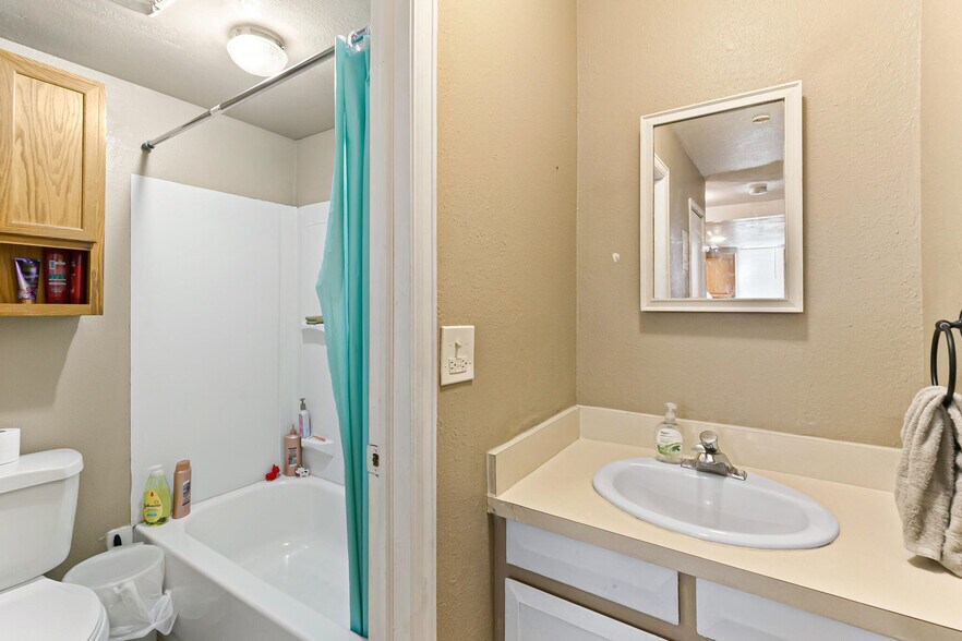 More Photos Of 6981 Ash St, Commerce City Apartments For Sale