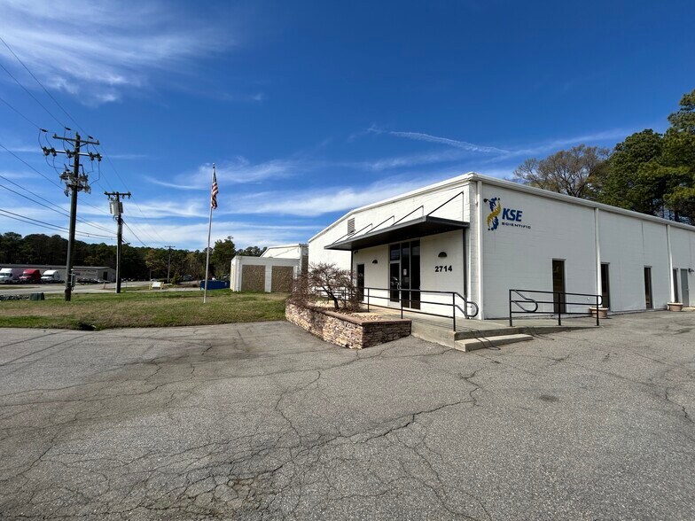 More Photos Of 2714 S Miami Blvd, Durham Warehouse For Sale