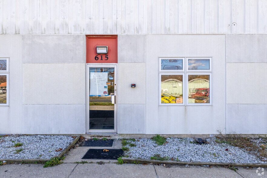 More Photos Of 615 W Delilah Rd, Pleasantville Light Manufacturing For Sale