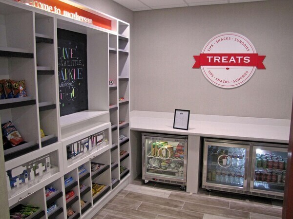 More Photos Of 200 N Centennial Dr, Mcpherson Hotel For Sale
