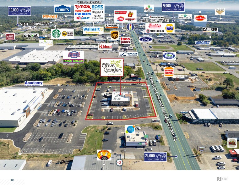 More Photos Of 1401 E Main St, Russellville Restaurant For Sale