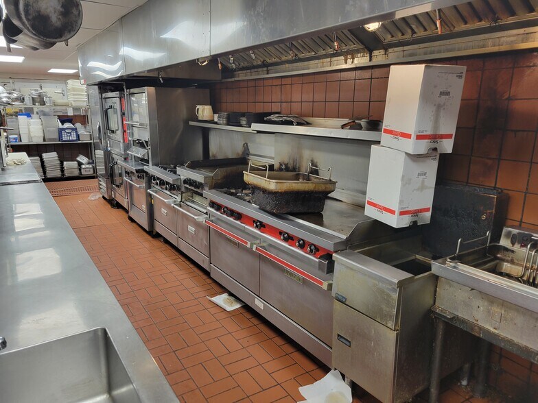 More Photos Of 2911 S Main St, Rice Lake Restaurant For Sale