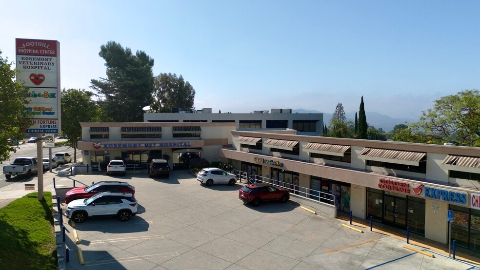 More Photos Of 2550 Foothill Blvd, La Crescenta Storefront For Lease