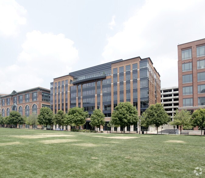 More Photos Of 250 West St, Columbus Office For Lease