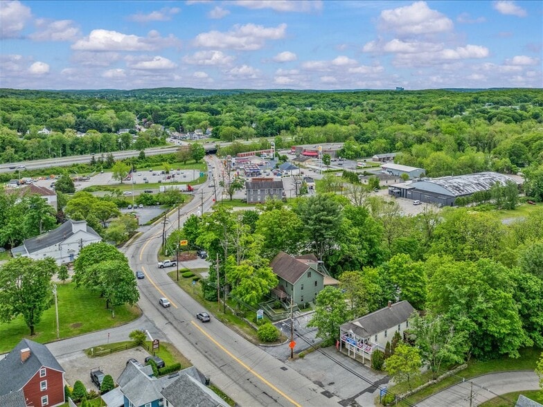 More Photos Of 200 W Town St, Norwich Office For Sale