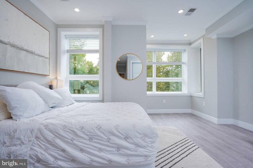 More Photos Of 1461 Chapin St NW, Washington Apartments For Sale