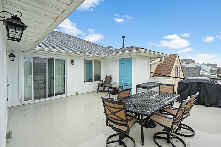 More Photos Of 65 Grand Central Ave, Lavallette Storefront Retail Residential For Sale