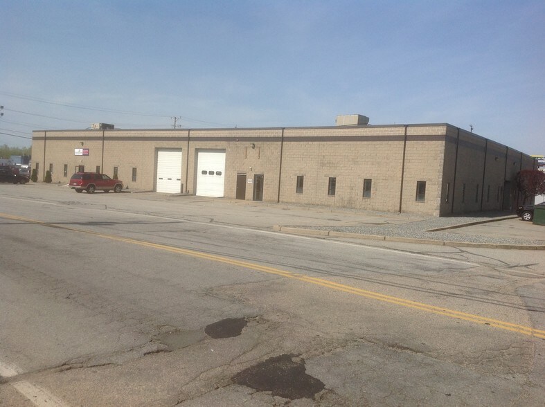 More Photos Of 33 Plan Way, Warwick Warehouse For Lease