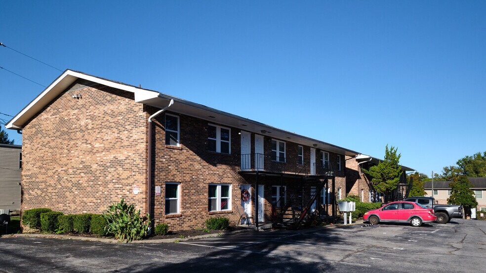 More Photos Of 609 E Inskip Dr, Knoxville Apartments For Sale