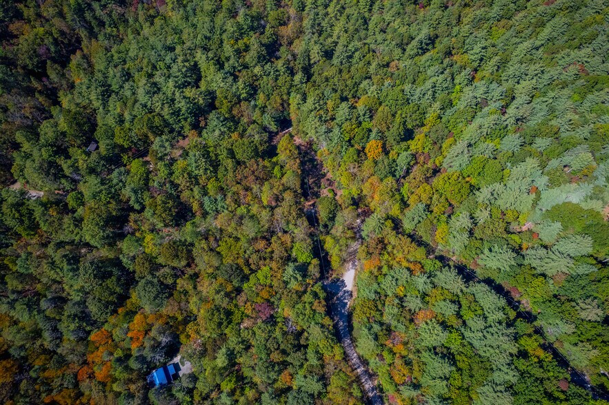 More Photos Of 1105 Fall Creek Rd, Purlear Specialty For Sale