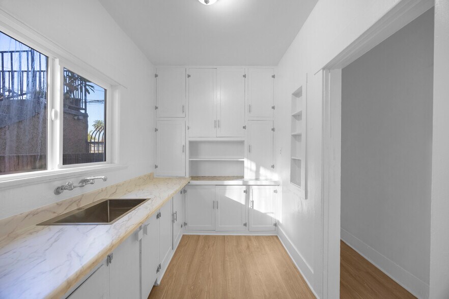 More Photos Of 1364 Cherry Ave, Long Beach Multifamily For Sale