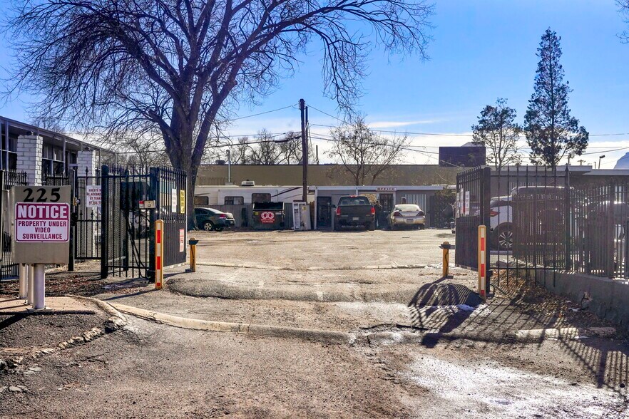 More Photos Of 221-225 E Brookside St, Colorado Springs Apartments For Sale