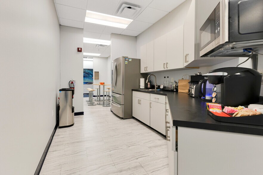 More Photos Of 121-189 S Orange Ave, Orlando Office Residential For Sale