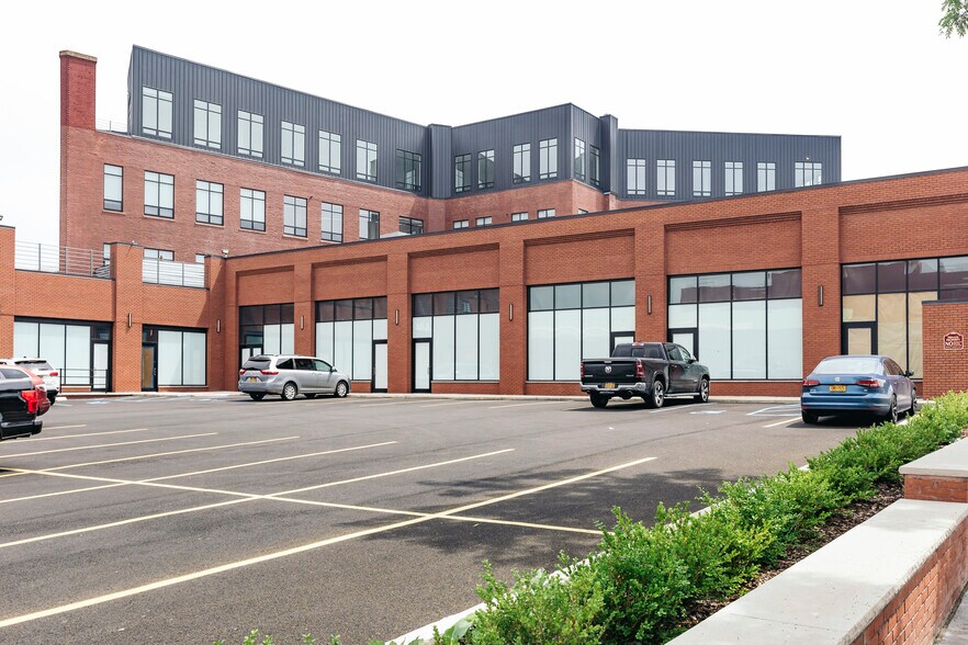 More Photos Of 4825 Metropolitan Ave, Ridgewood Loft Creative Space For Lease