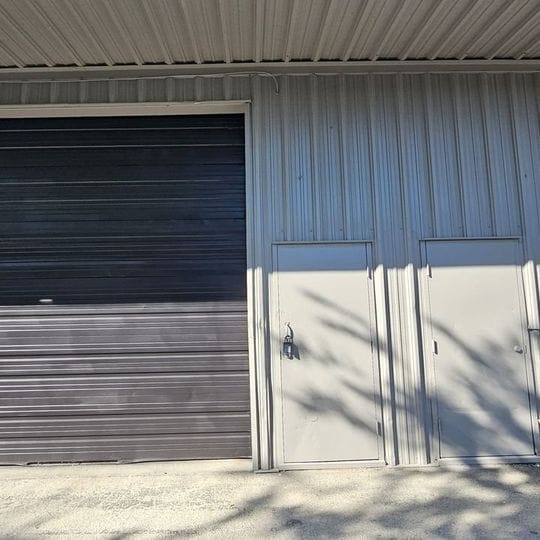 More Photos Of 3033 NE 19th Dr, Gainesville Warehouse For Lease