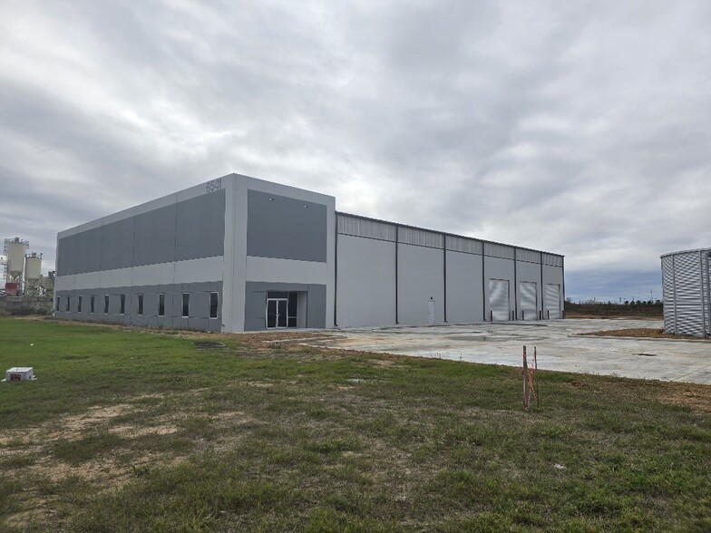 Primary Photo Of 6541 Stockdick School Road, Katy Manufacturing For Lease