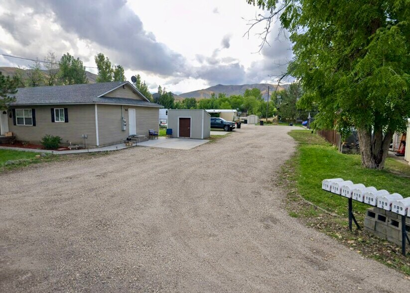 Primary Photo Of 111 Adams St, Horseshoe Bend Multifamily For Sale