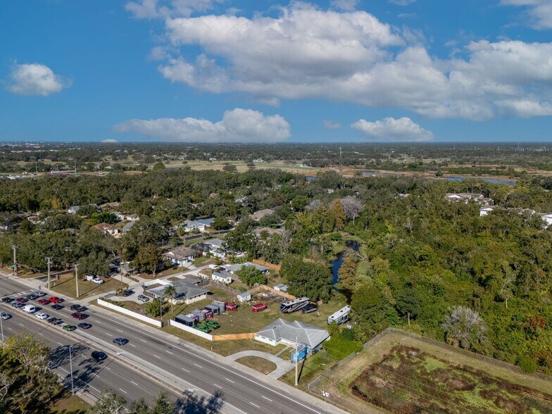 More Photos Of 4431 Fruitville Rd, Sarasota Office For Sale