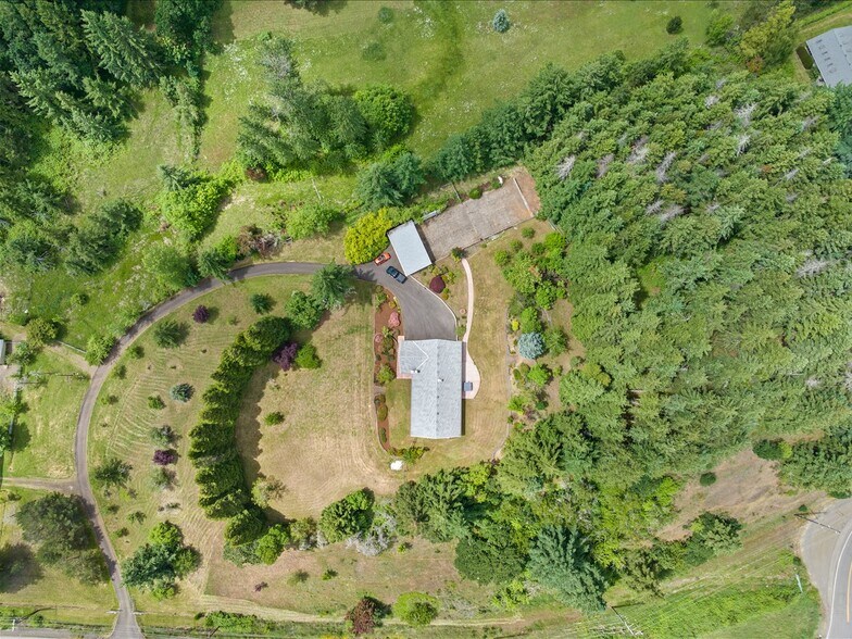 More Photos Of 115 NW Harmony Ln, Corvallis Specialty For Sale