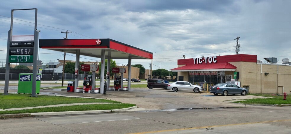 More Photos Of 3202 Corn Valley Rd, Grand Prairie Storefront Retail Office For Sale