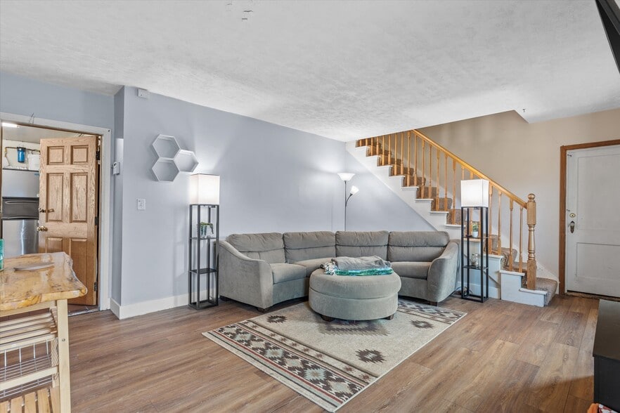 More Photos Of N8240 County Hwy E, Watertown Bar For Sale