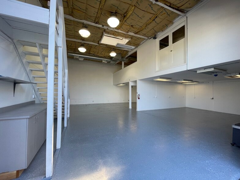 More Photos Of 1925 Francisco Blvd E, San Rafael Light Manufacturing For Lease