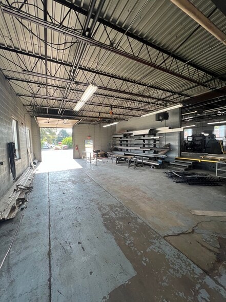 More Photos Of 3890 Buchanan Ave SW, Grand Rapids Manufacturing For Lease